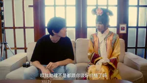 Cô giáo thể dục bị 2 cậu học trò quay trộm rồi ép cô xxx để bịt miệng